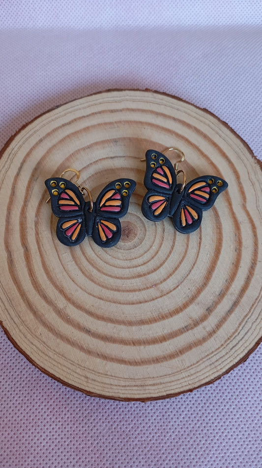 Pendientes de mariposa
