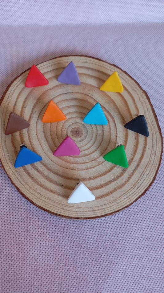 Pendientes mini triángulos